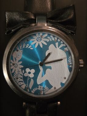 Disney Alice in Wonderland watch